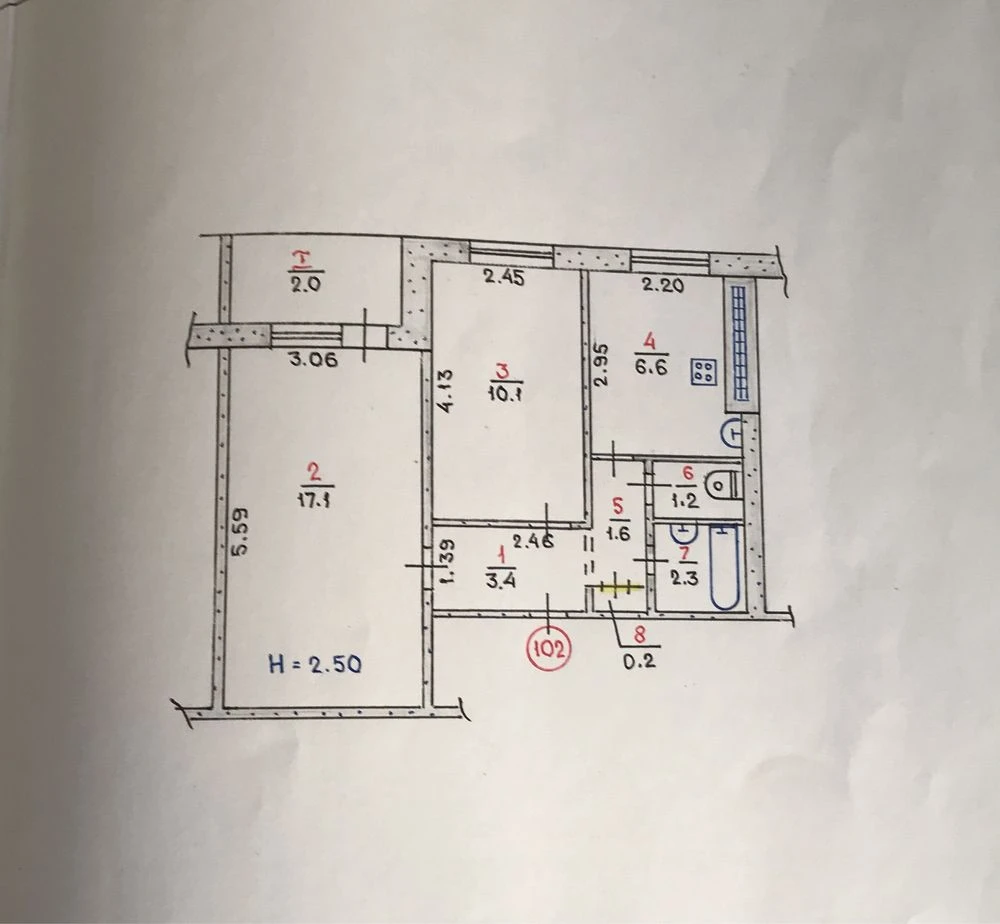 Sale of a 2-room apartment on Mykola Sviatalys' Street, "Youth" stop