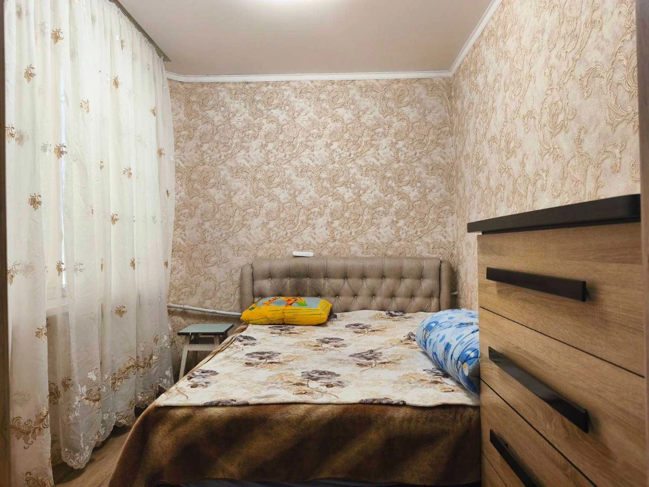 3-кімнатна квартира з меблями. Можна одразу заселятися!