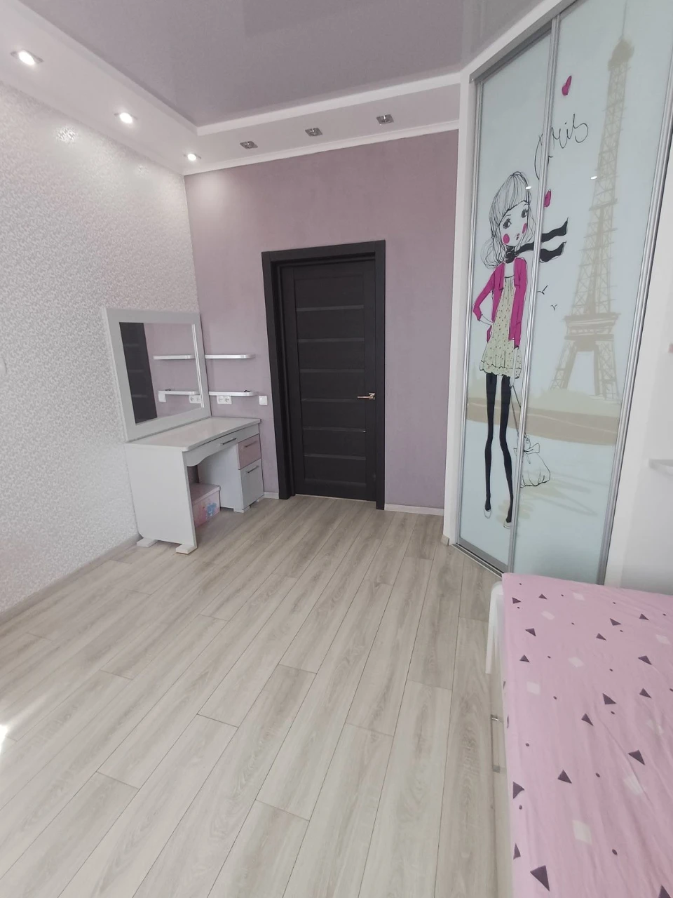 Sale of a 3-room apartment in the South-East (YUGOK). New, high-quality renovation.