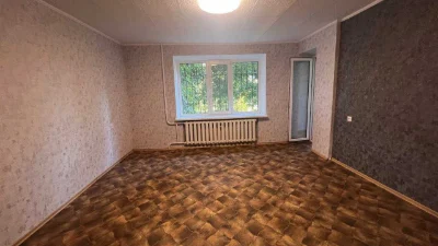 For Sale: Two-Bedroom Apartment on Druzhbi Street