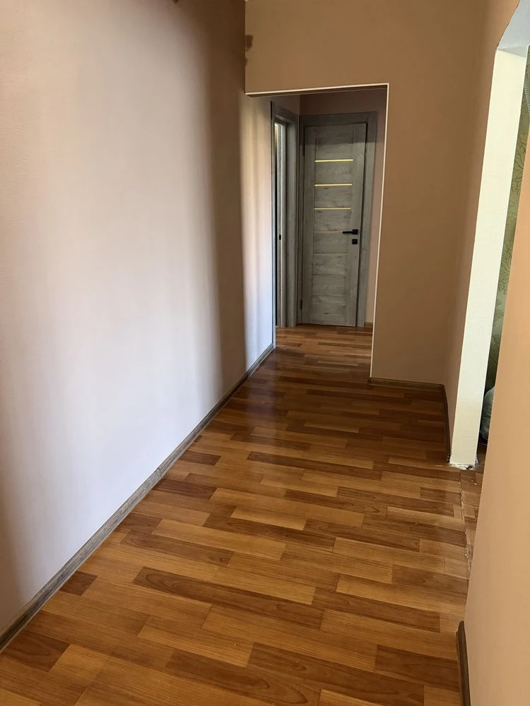 Квартира от хозяина . . Продажа 3 х комнатной квартиы . 2  в
