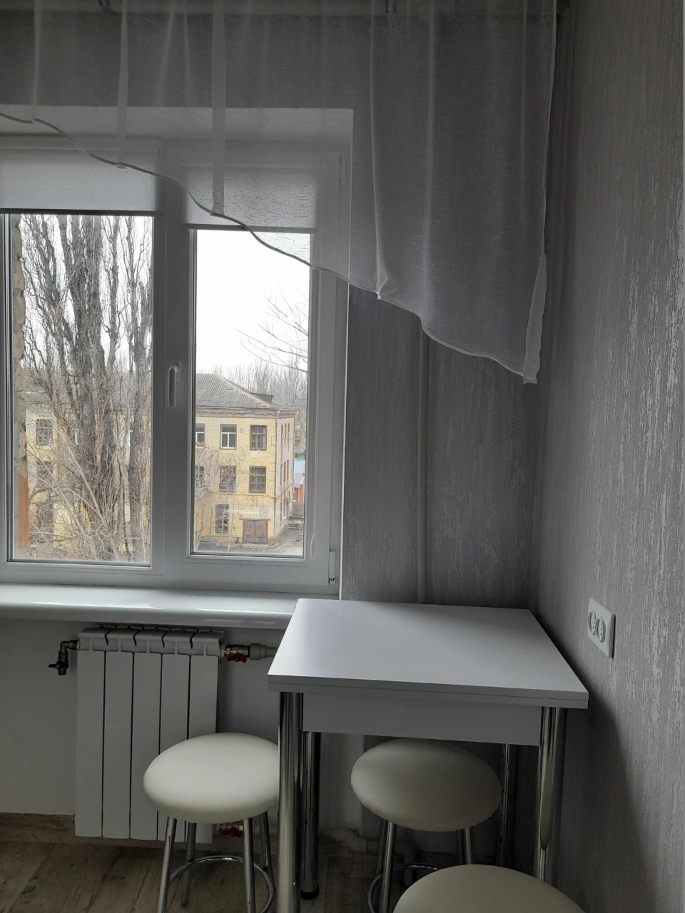 3 room apartment in the city center with renovation and furniture CERTIFIED