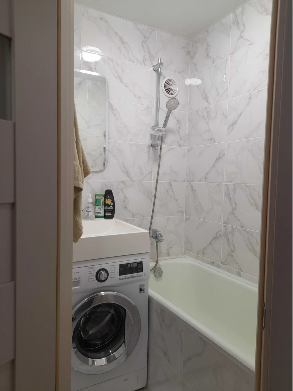 3 room apartment in the city center with renovation and furniture CERTIFIED