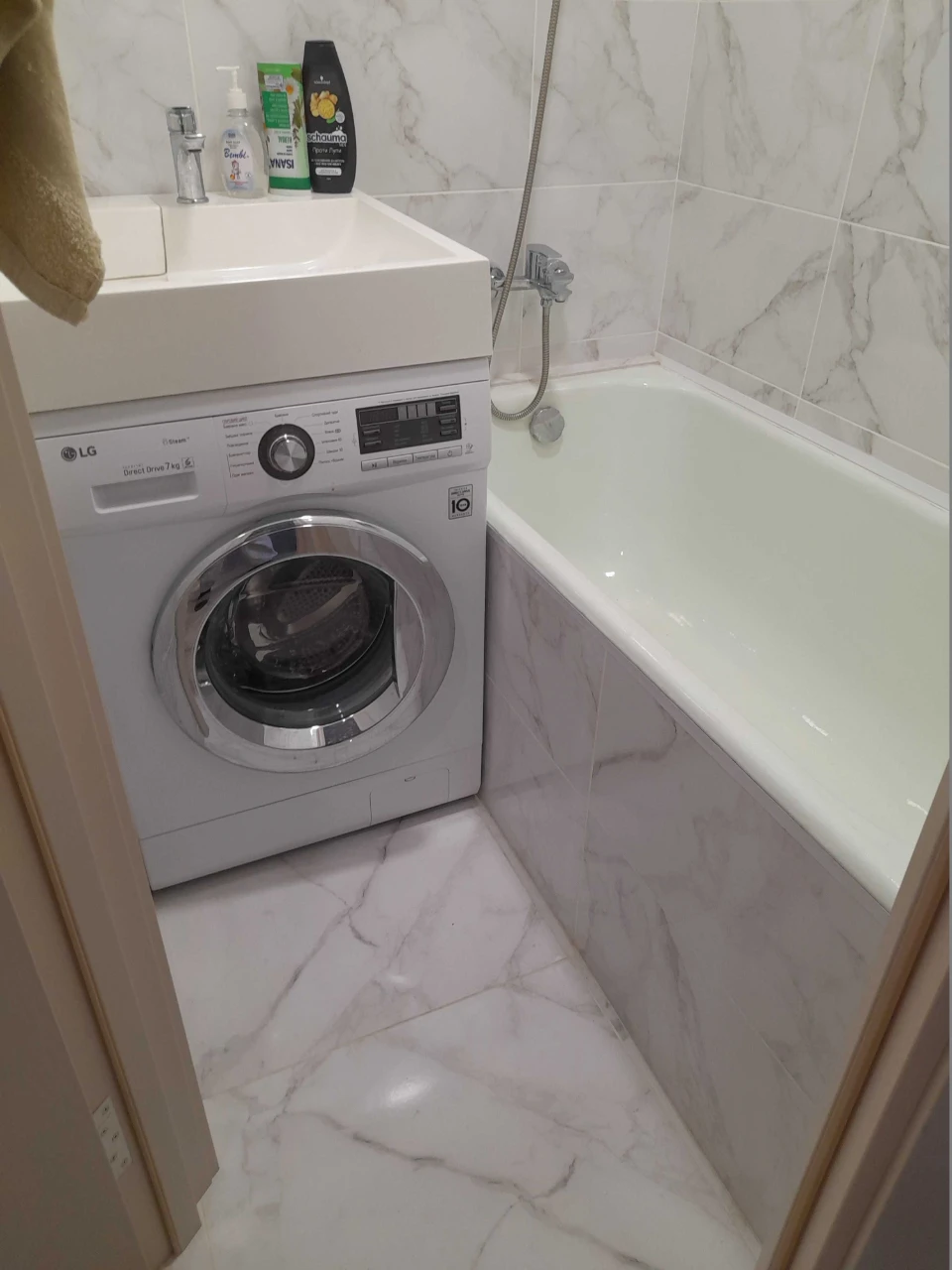 3 room apartment in the city center with renovation and furniture CERTIFIED