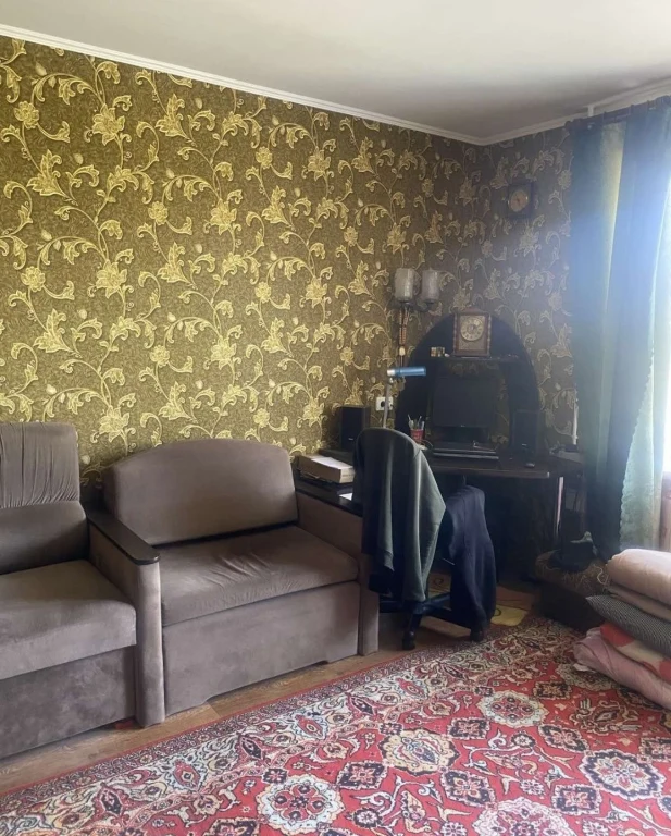 One-bedroom apartment in Dolgintsevo, live and enjoy.