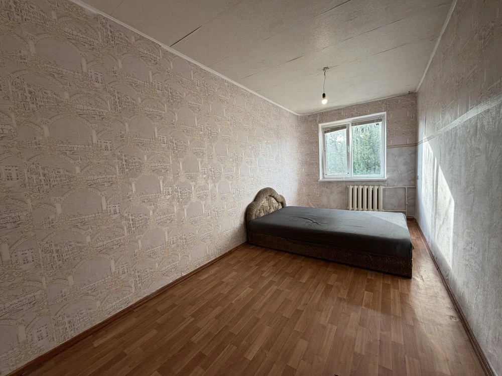 New Price! Selling 3-room apartment in Kryvyi Rih (V. Veliky Square)