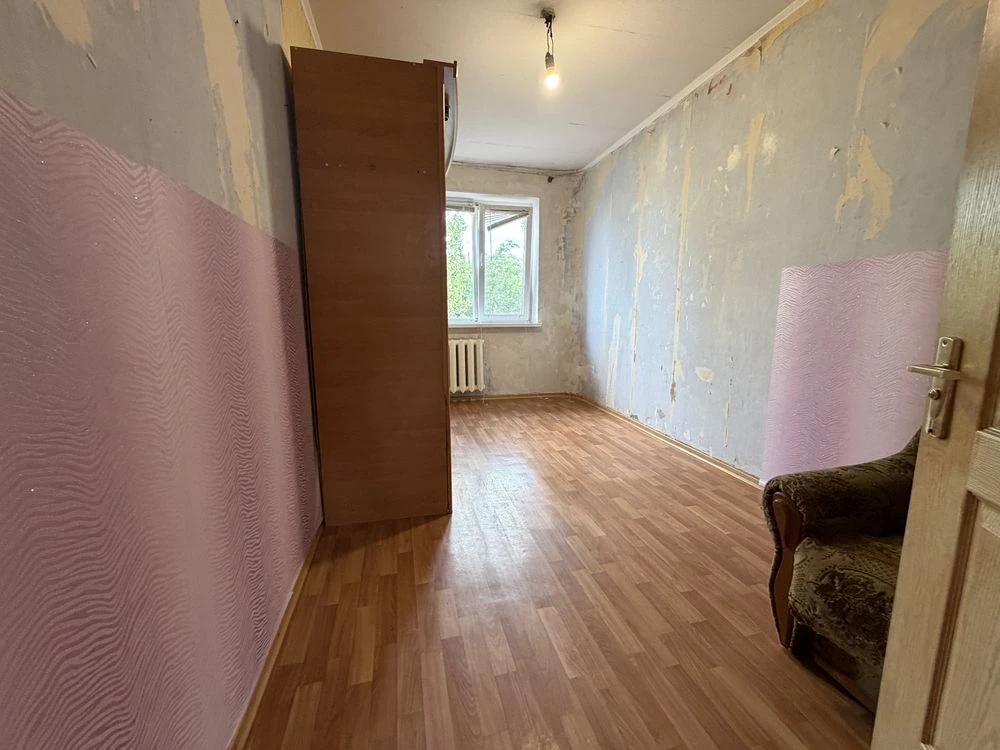 New Price! Selling 3-room apartment in Kryvyi Rih (V. Veliky Square)