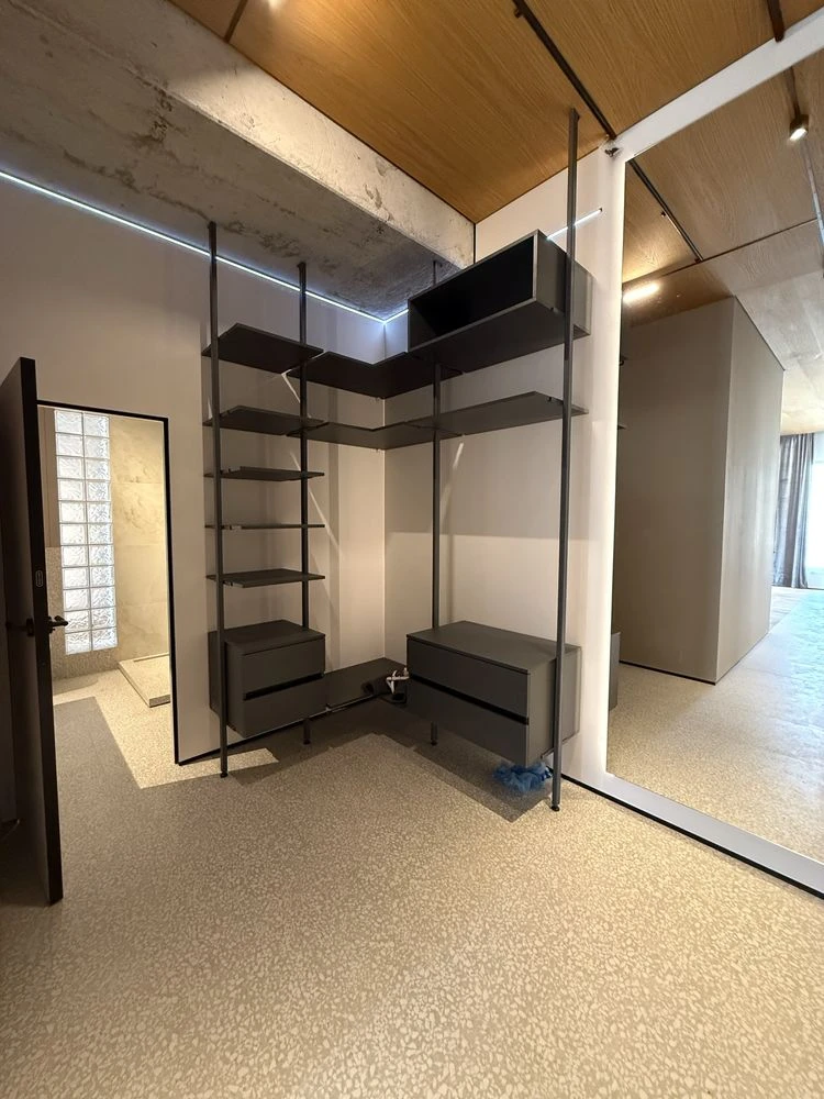 Selling a 3-room apartment renovated at Stepan Bandera 37