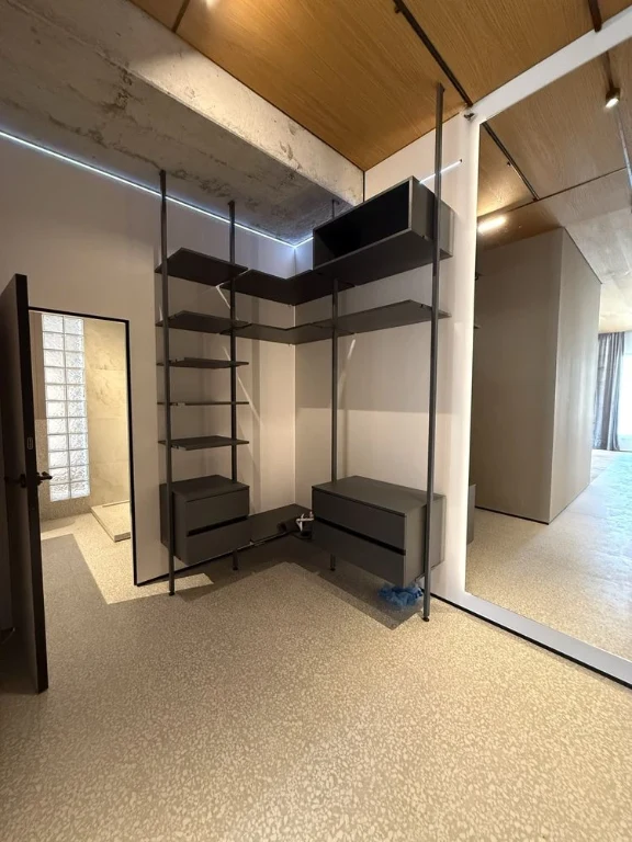Selling a 3-room apartment renovated at Stepan Bandera 37