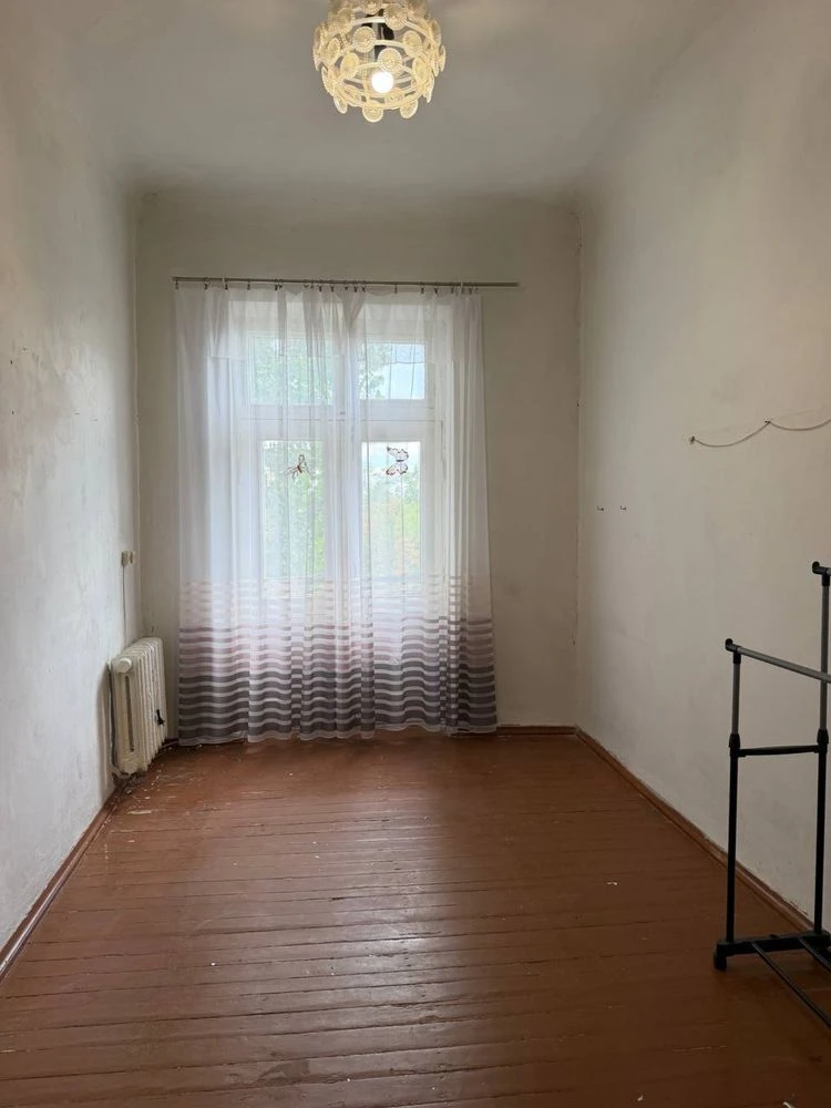 Sale of a 3-room apartment, Kornya Rechmidila 27 (Rakitina), P