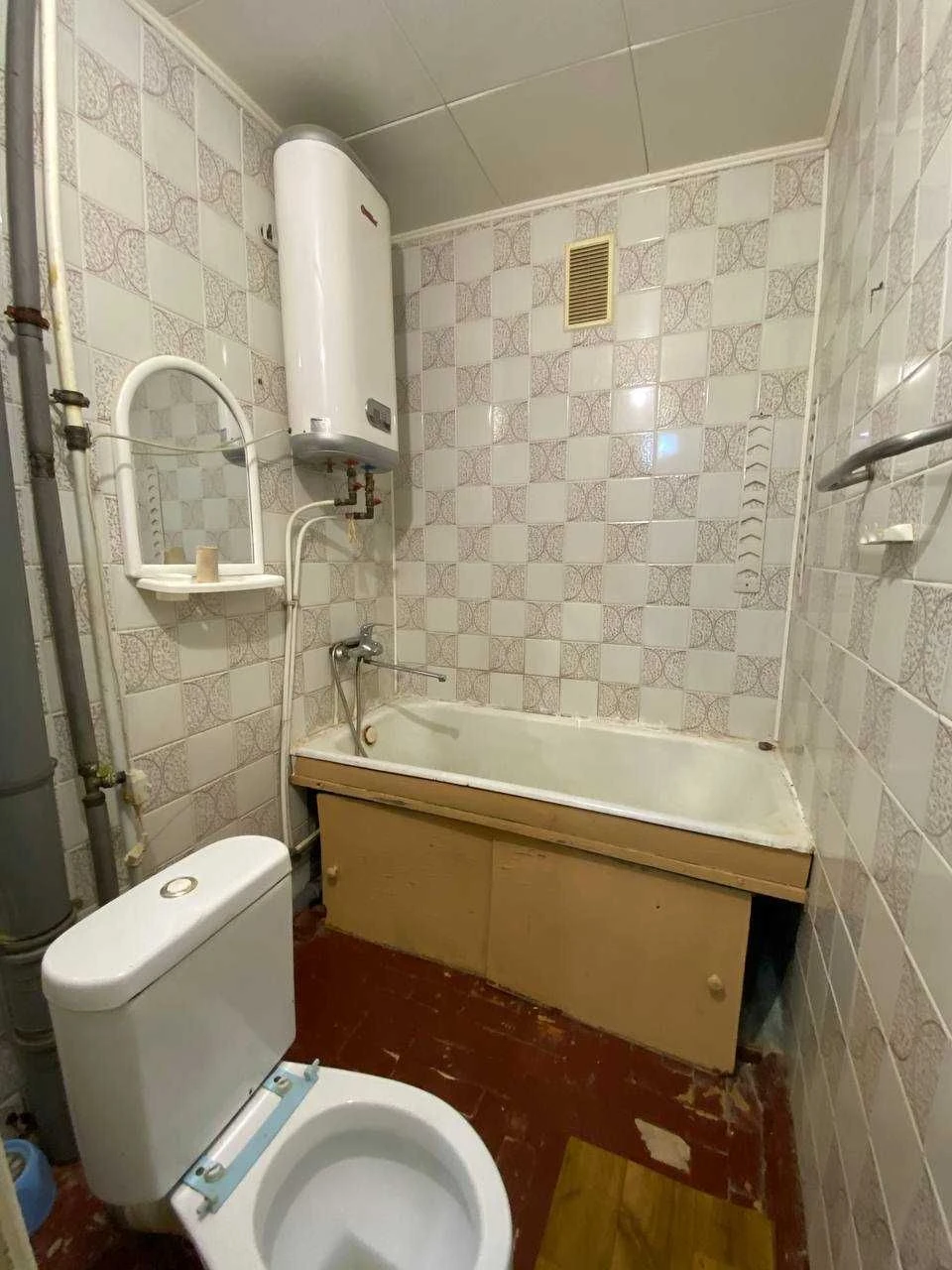 Продаётся трёхкомнатная квартира по улице Героев АТО