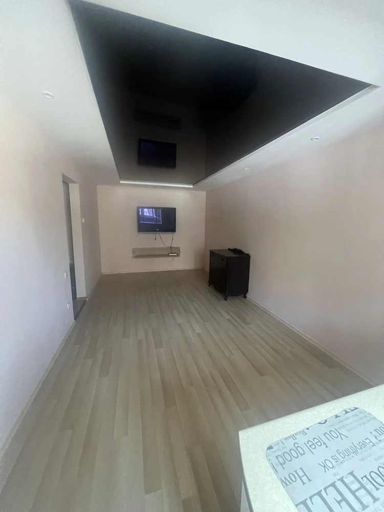 For Sale 2-Room Apartment, 5-Zarich House, 25.