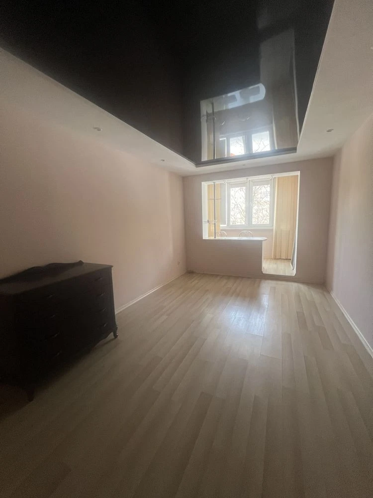 For Sale 2-Room Apartment, 5-Zarich House, 25.