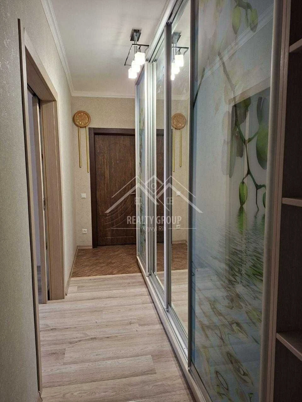 Продаж 3-кімнатній квартири в мікрорайоні Гірницький