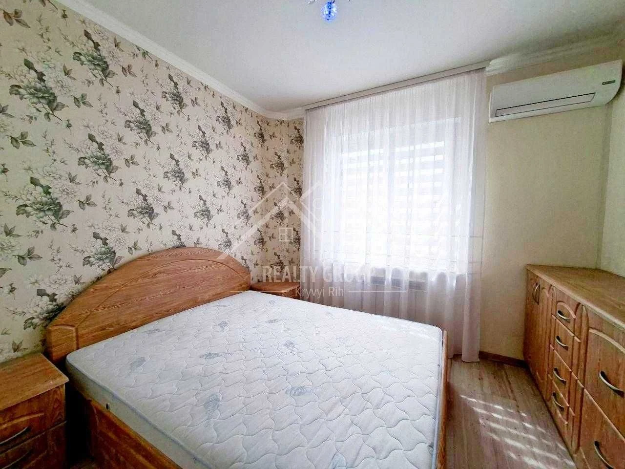 Продаж 3-кімнатній квартири в мікрорайоні Гірницький