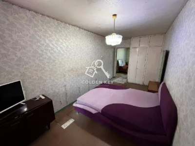 Продаж 3-кімнатної квартири, 4-Зарічний