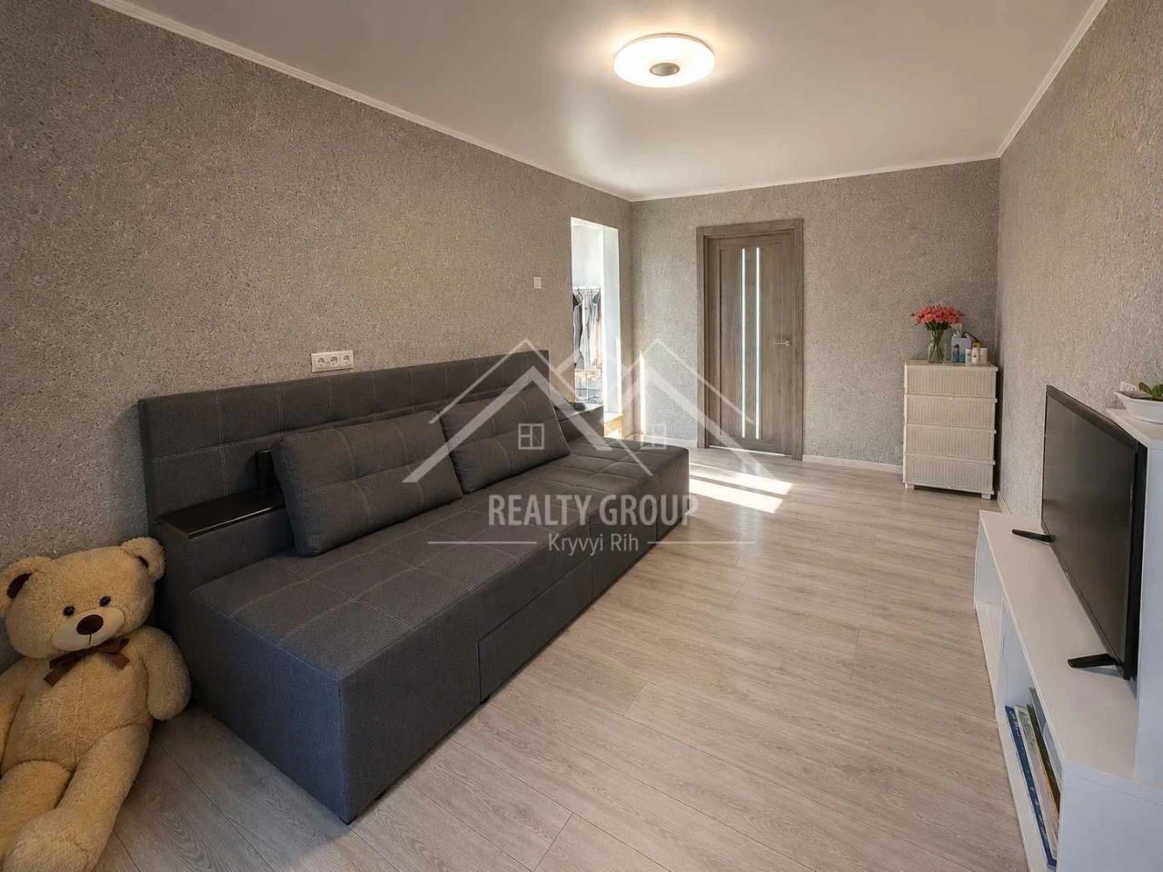 Sale of a 2-bedroom apartment on Dzerzhynets