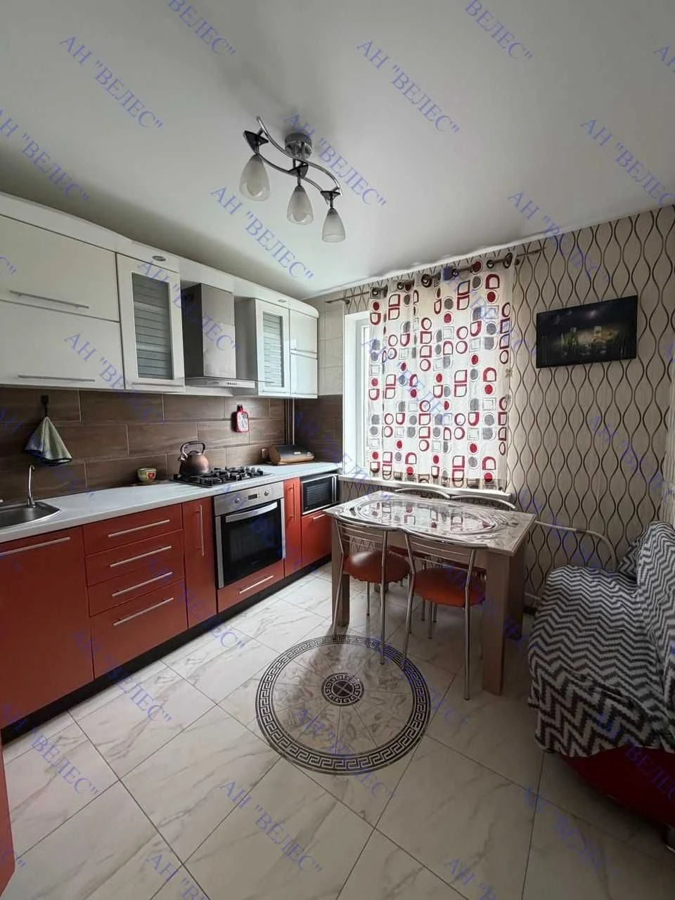 For Sale: 3-bedroom apartment in the 95th district
