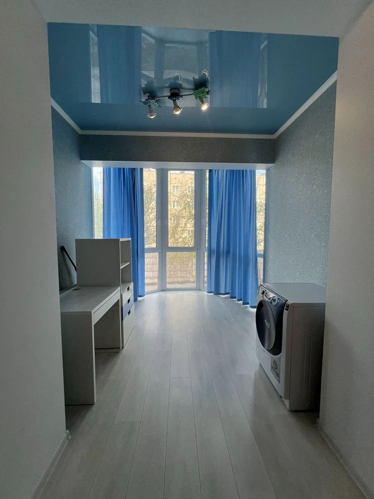 Продажа квартиры на улице Пришвина 8.