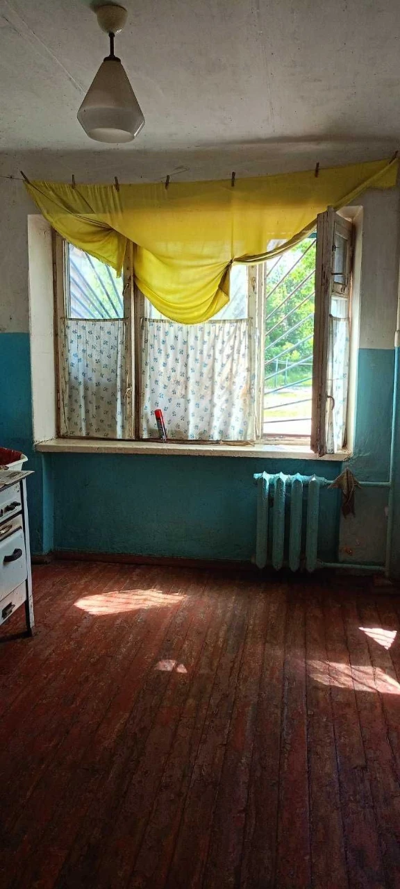 Велика 5-кімнатна квартира 92,3 м² на вул. Черкасова — прост