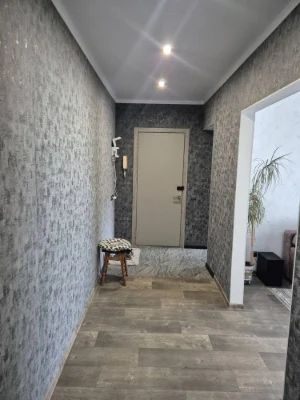 Apartment for Sale: Sunny 7, 3 rooms.