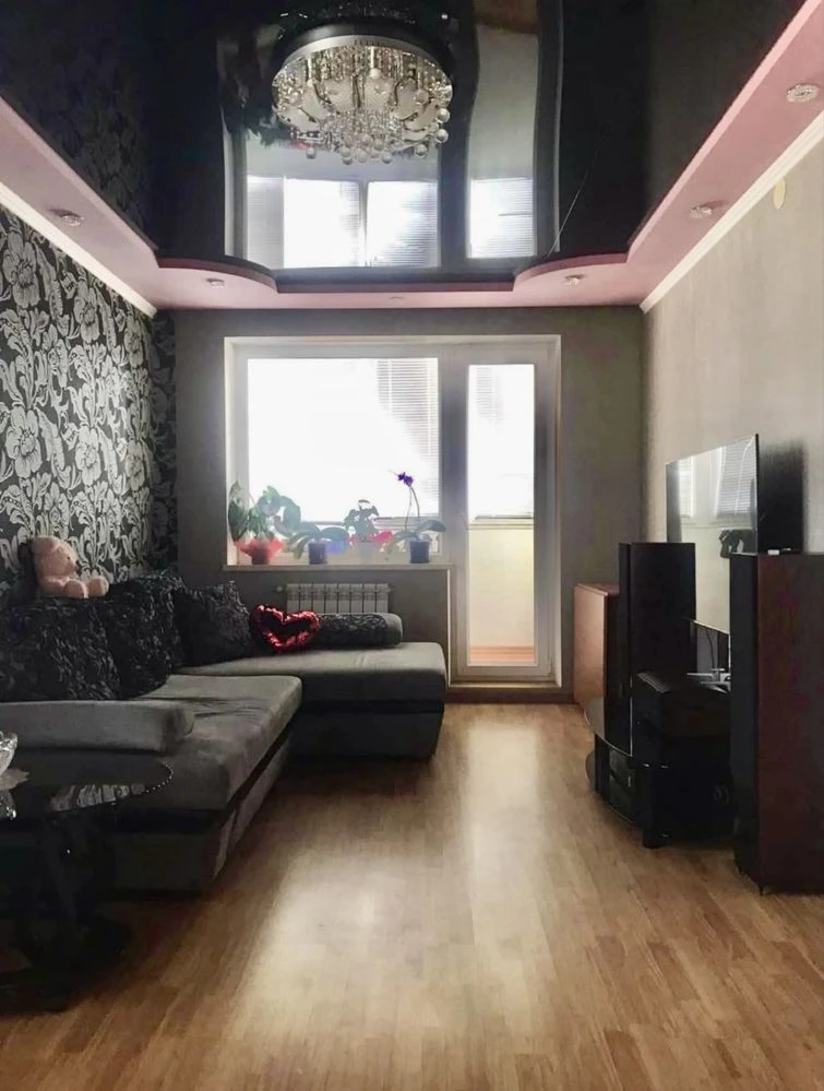 Продажа трехкомнатной квартиры с автономным отоплением в микрорайоне 7 Заречный