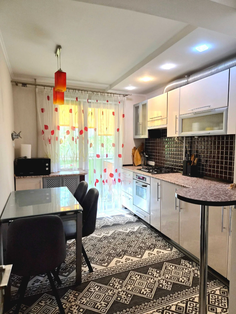 Sale of a 3-room apartment. Girnitsky