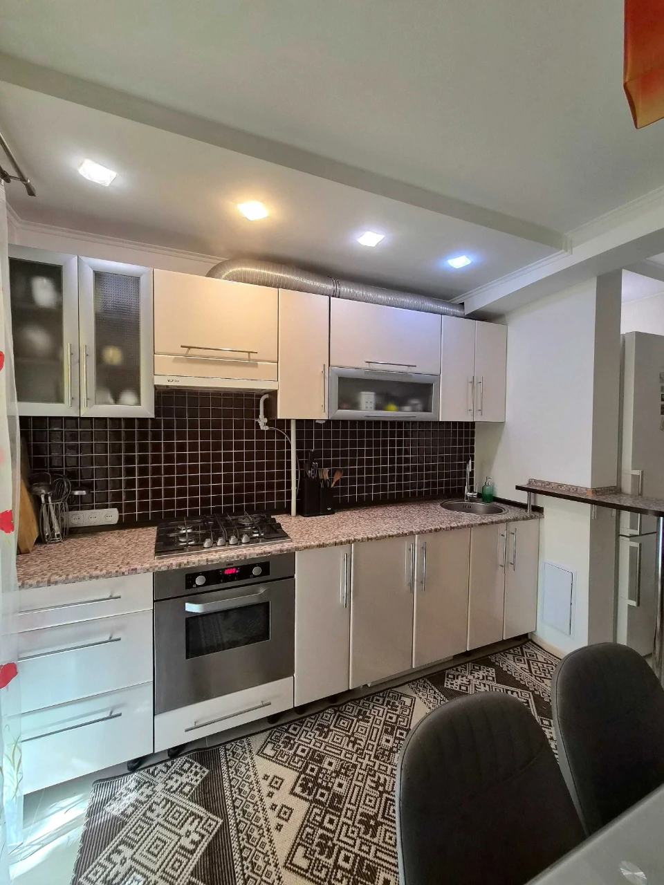 Sale of a 3-room apartment. Girnitsky