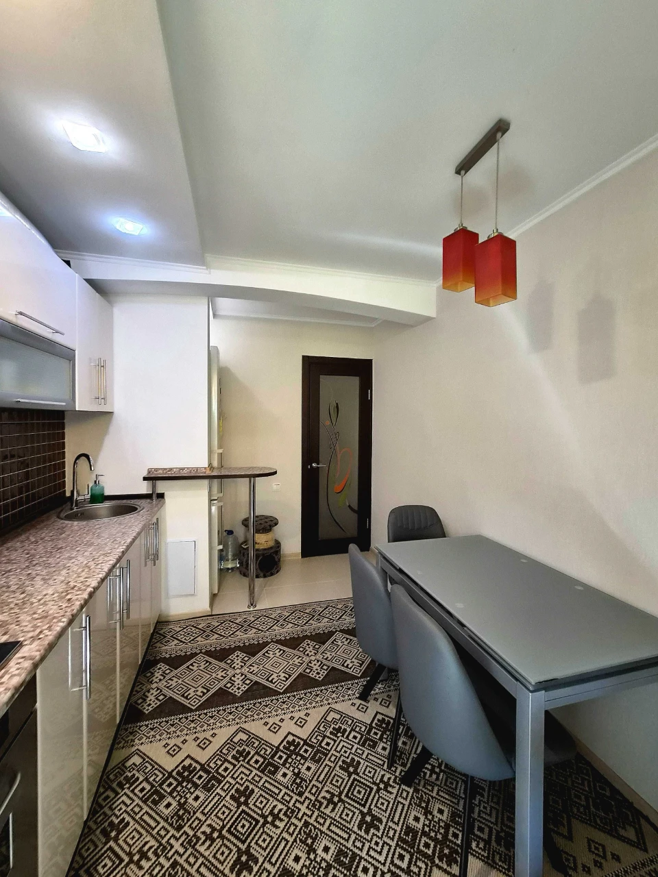 Sale of a 3-room apartment. Girnitsky