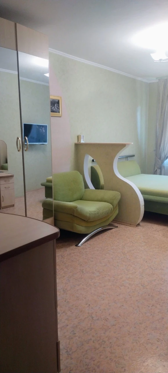 Two-room apartment, 2/5 floor. Central location
