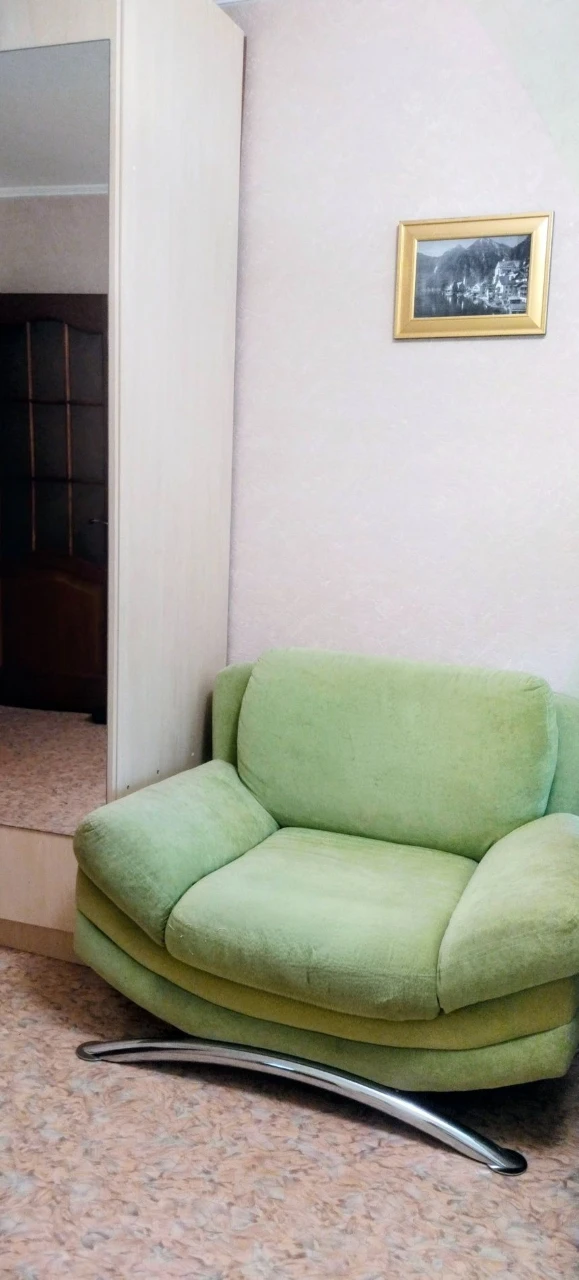 Two-room apartment, 2/5 floor. Central location