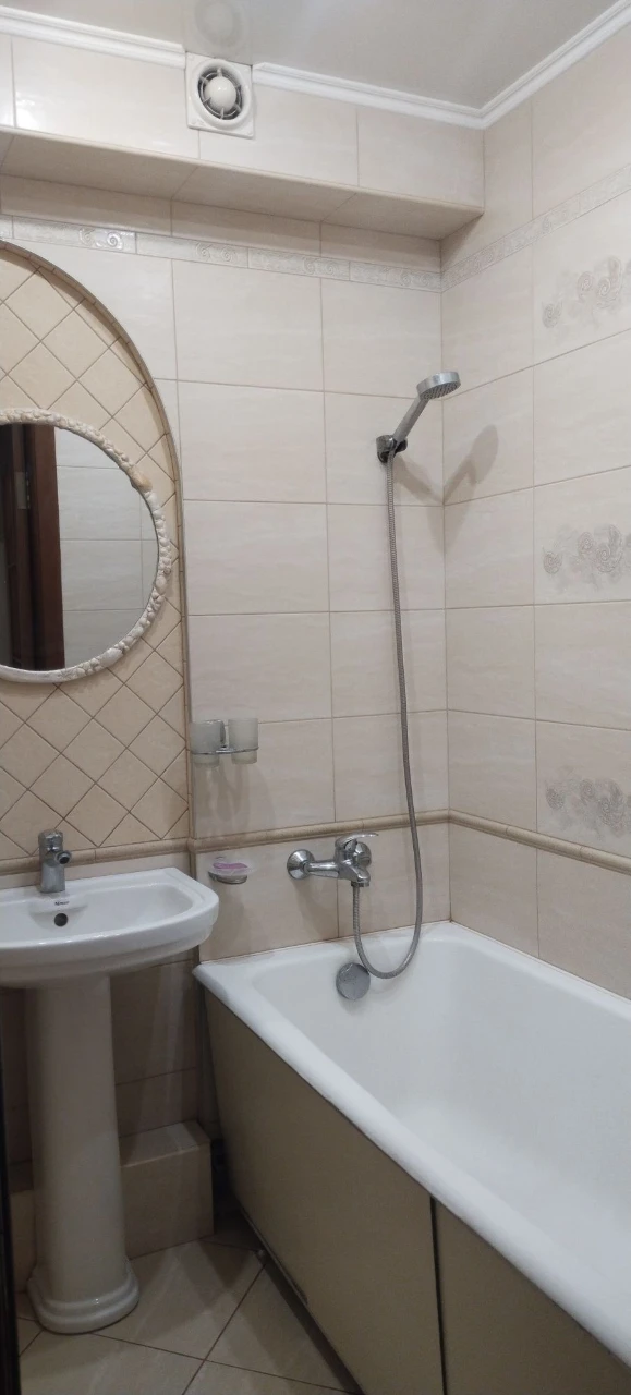Two-room apartment, 2/5 floor. Central location