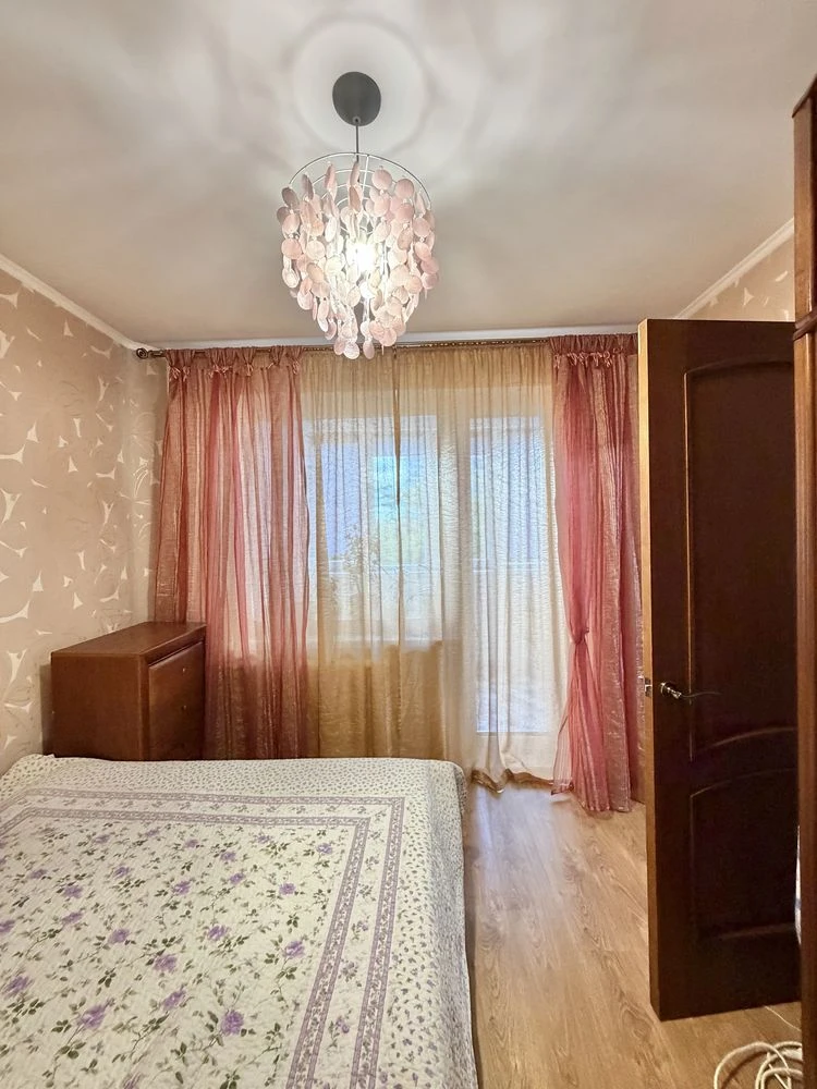 3-комнатная квартира, улица Украинская, Центрально-мисский район