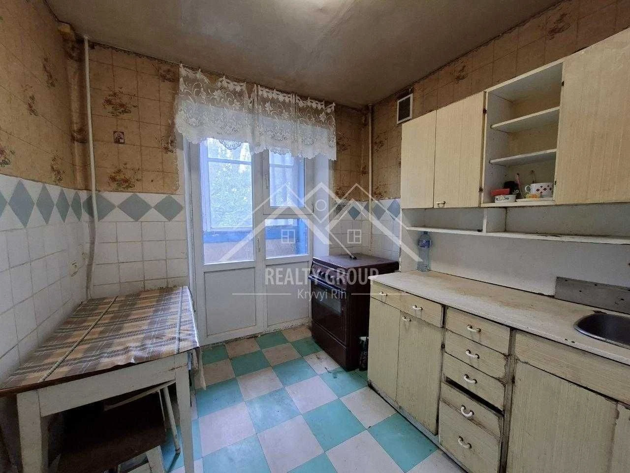 Sale of a 4-room apartment on Prospect Universitetsky (Prospect Gagarin)