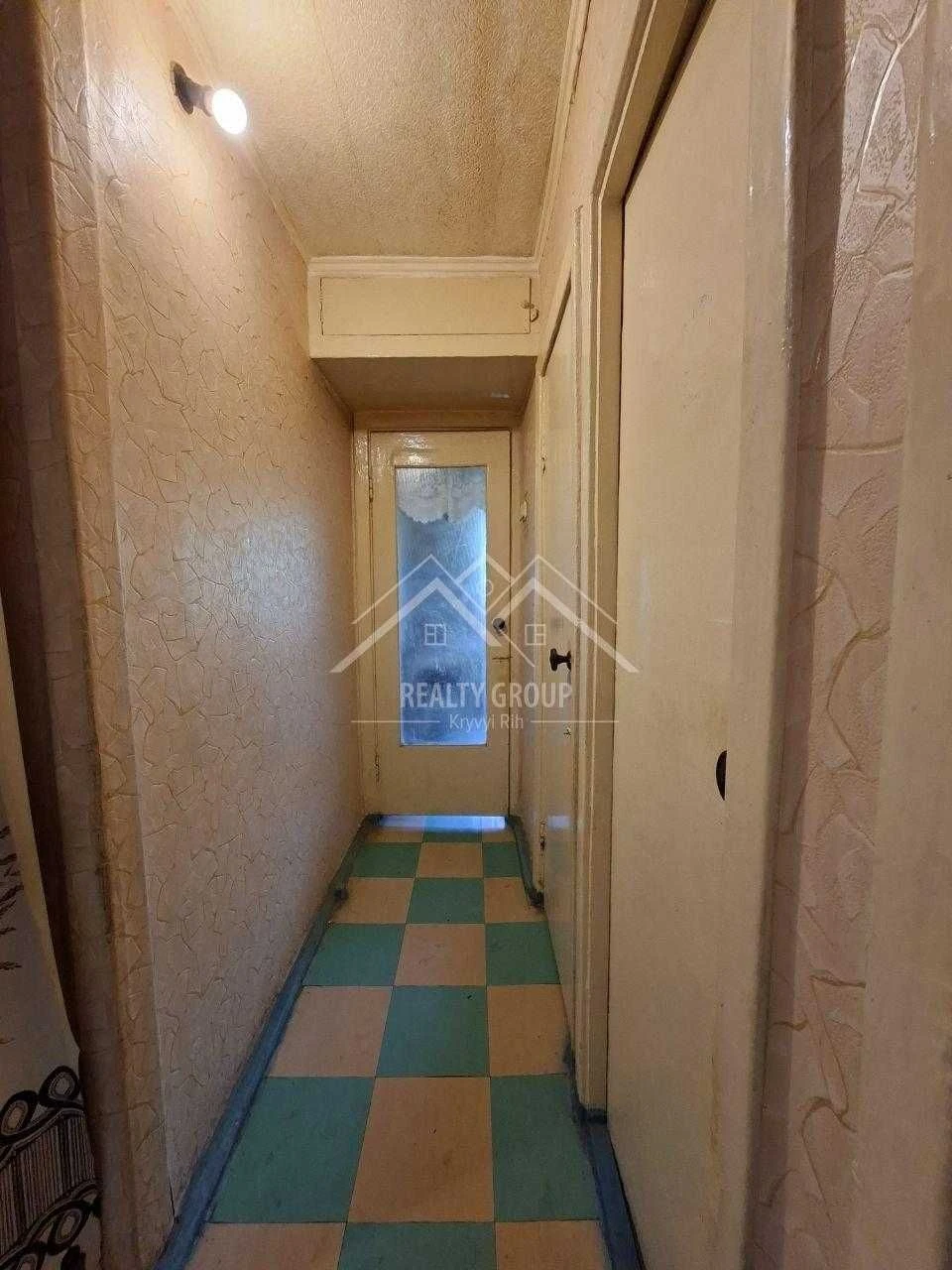 Sale of a 4-room apartment on Prospect Universitetsky (Prospect Gagarin)