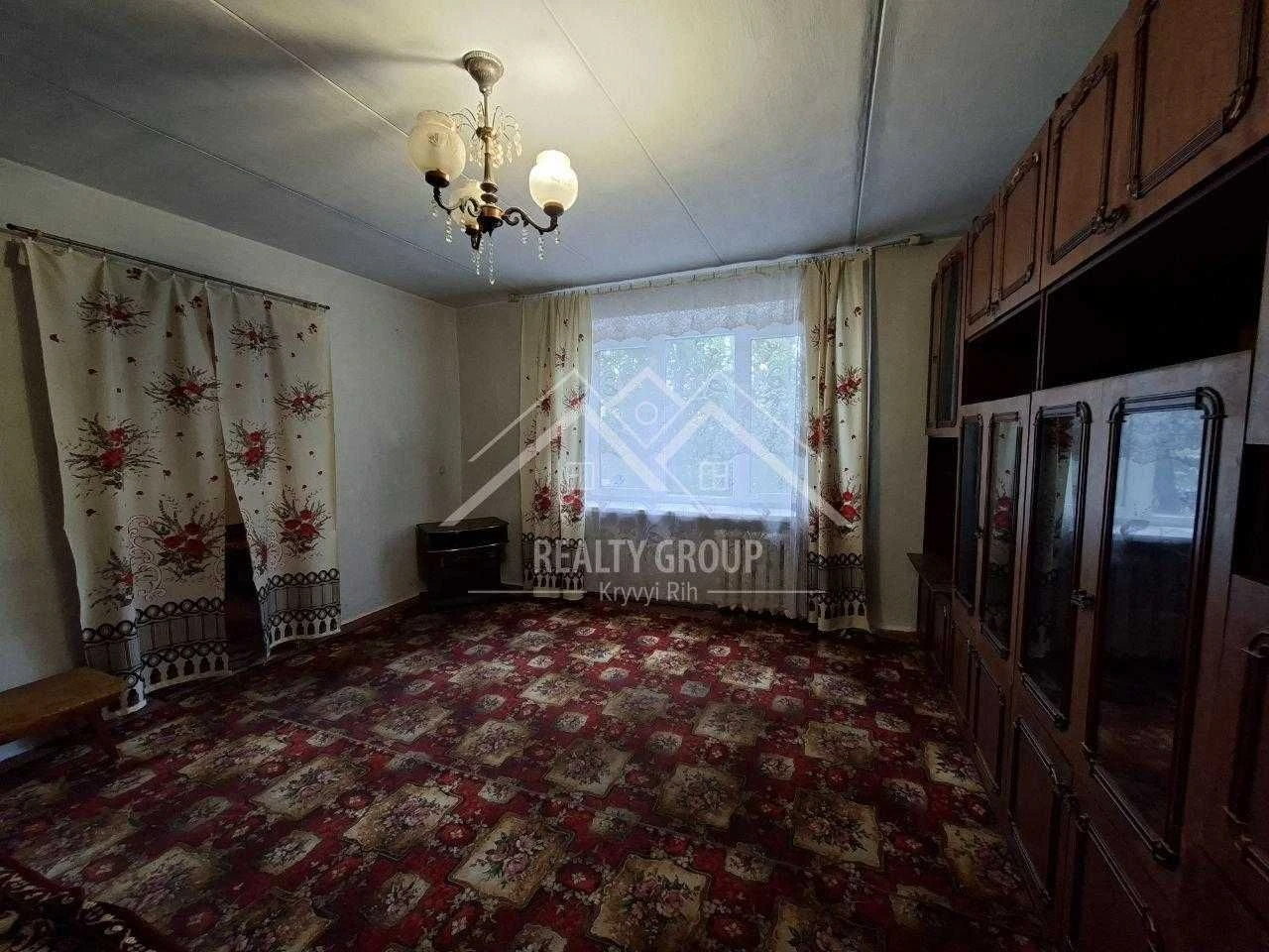 Sale of a 4-room apartment on Prospect Universitetsky (Prospect Gagarin)
