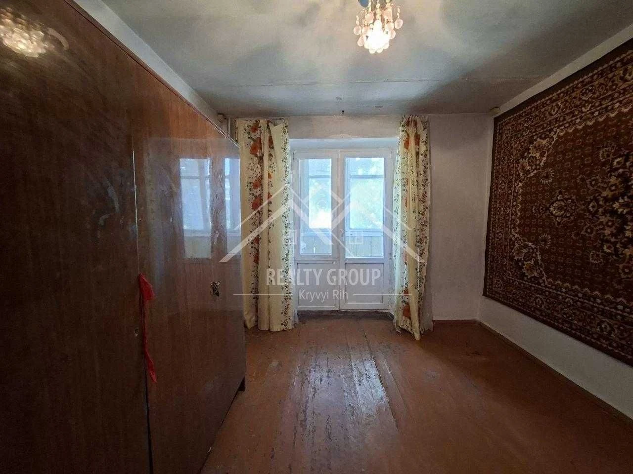 Sale of a 4-room apartment on Prospect Universitetsky (Prospect Gagarin)