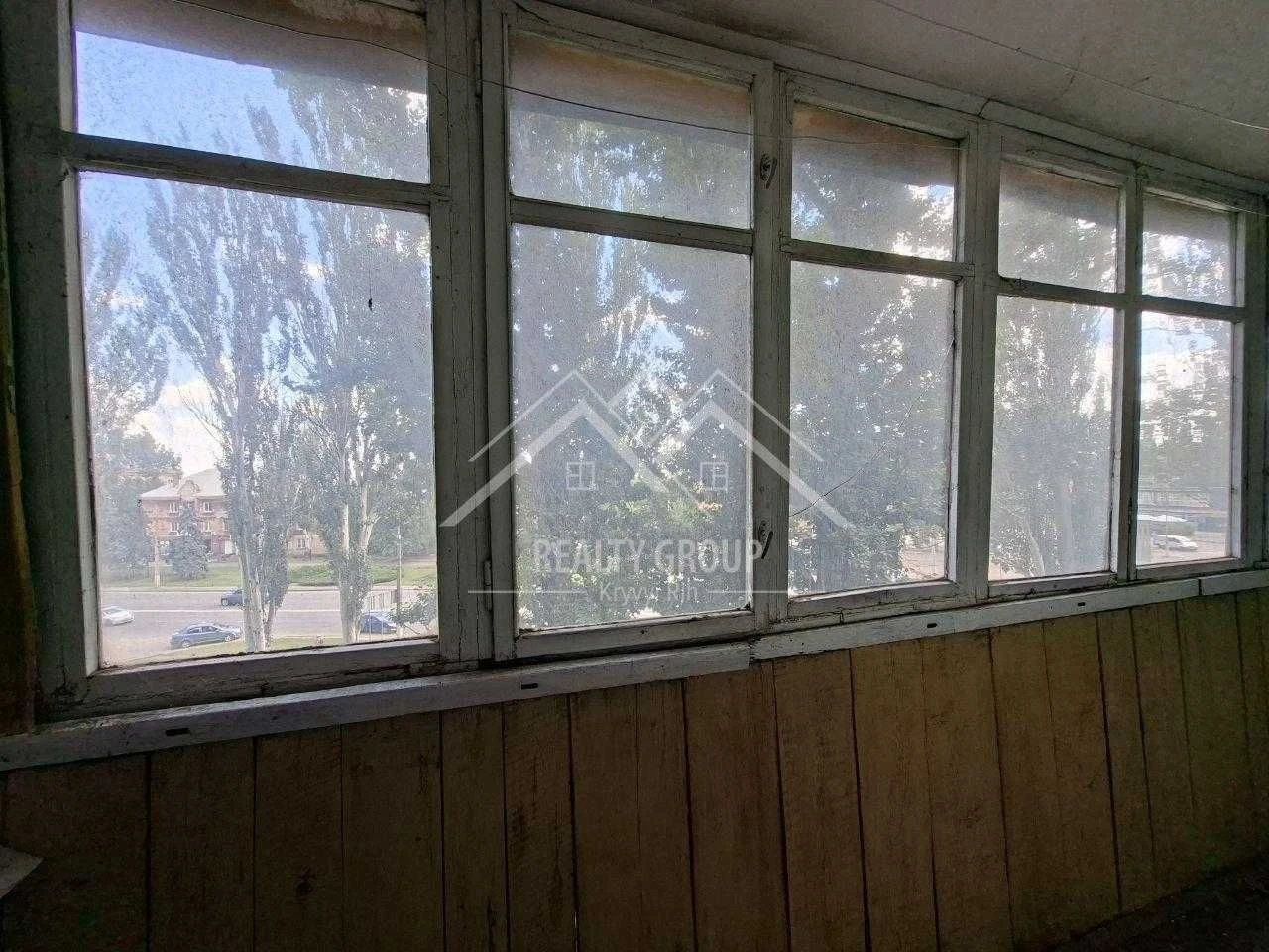 Sale of a 4-room apartment on Prospect Universitetsky (Prospect Gagarin)
