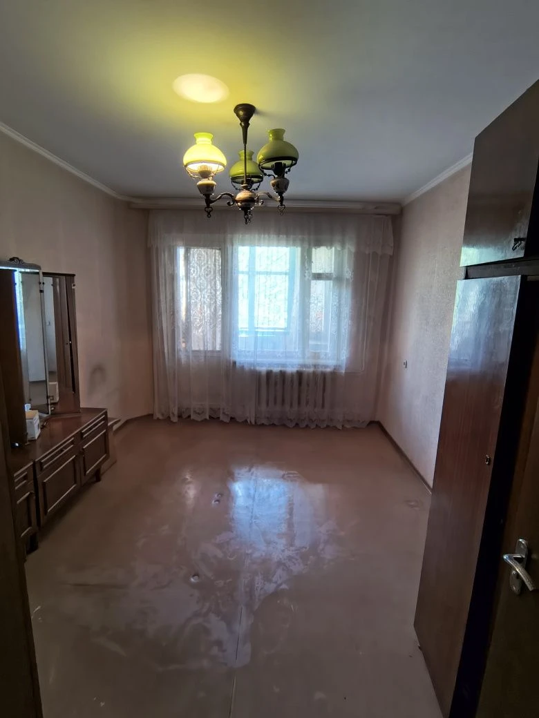 Продам квартиру 3х комнатную по Рзянкина на КРЕСЕ. ( можно С