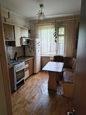 Продам квартиру 3х комнатную по Рзянкина на КРЕСЕ. ( можно С