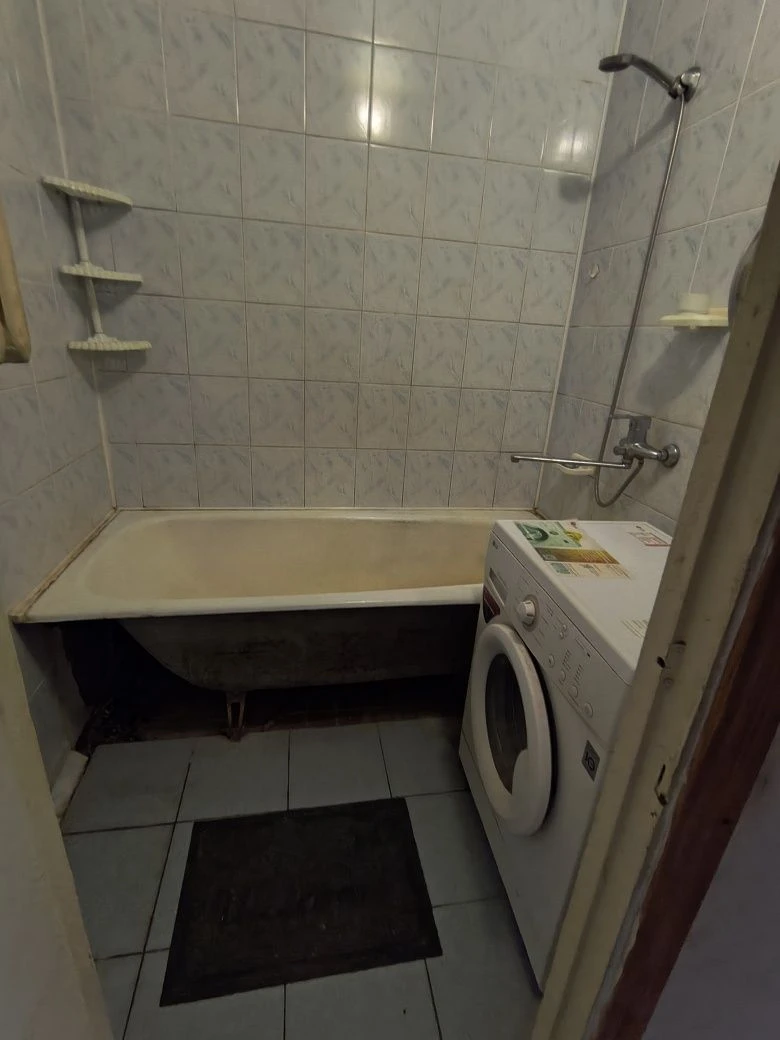 Продам квартиру 3х комнатную по Рзянкина на КРЕСЕ. ( можно С