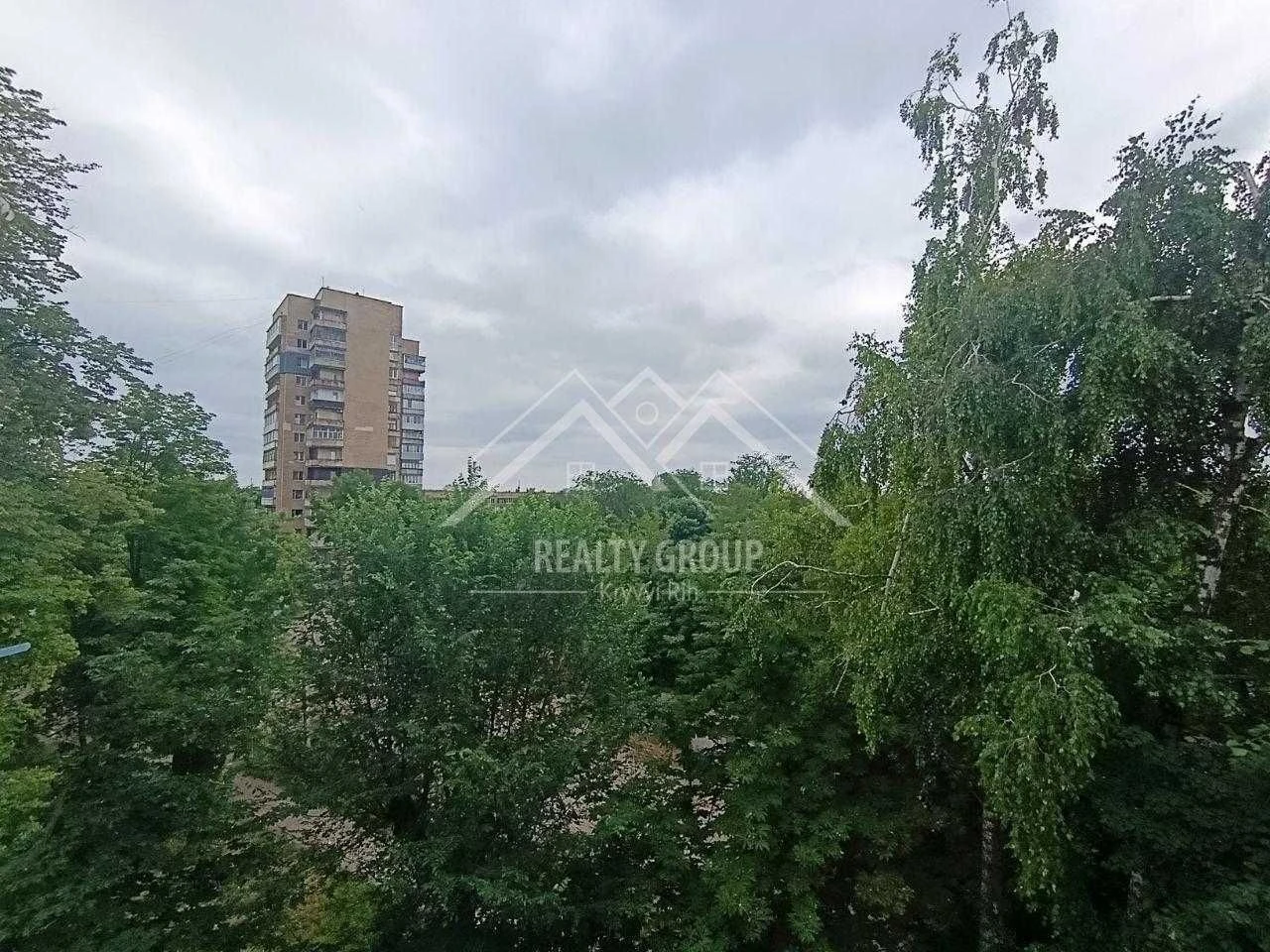 Продаж двокімнатній квартири поблизу Ювілейна