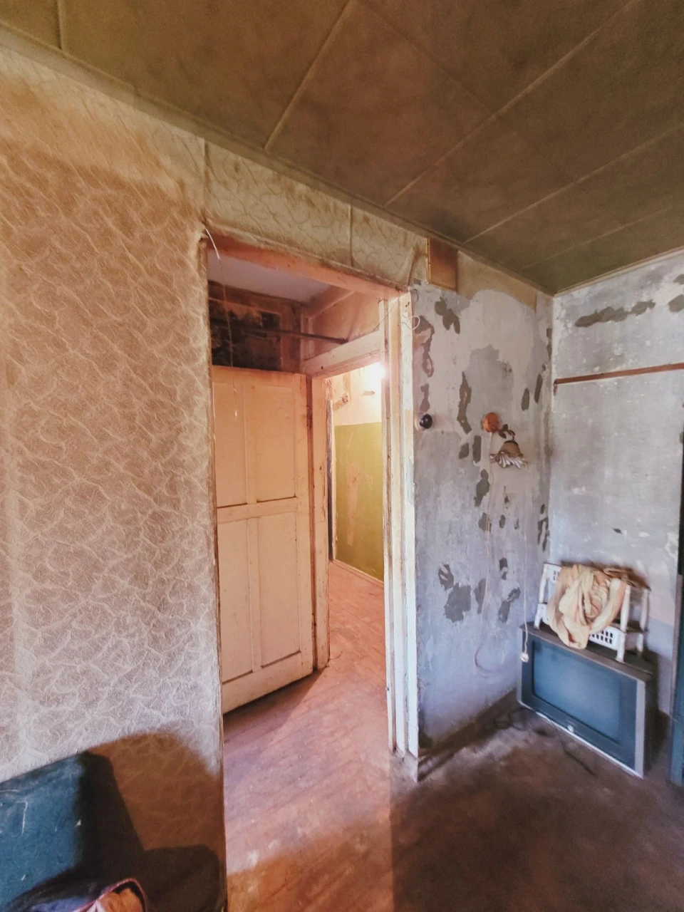 1-но комн. квартира СевГОК, ост. Стадион, 2-й этаж, не углов