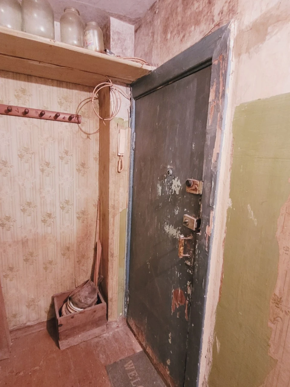 1-но комн. квартира СевГОК, ост. Стадион, 2-й этаж, не углов