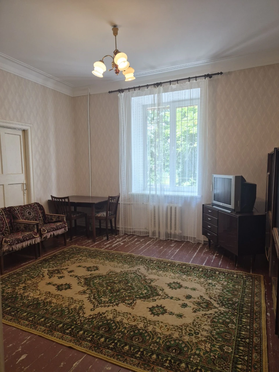 For Sale 2-room apartment on the 4th floor, street Southern 12, Yugok district