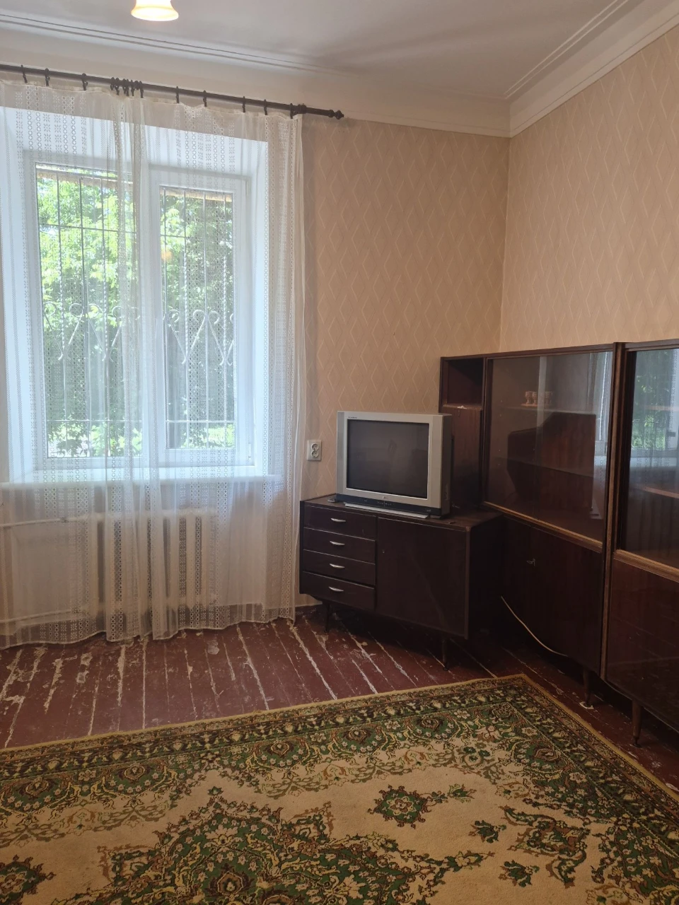 For Sale 2-room apartment on the 4th floor, street Southern 12, Yugok district