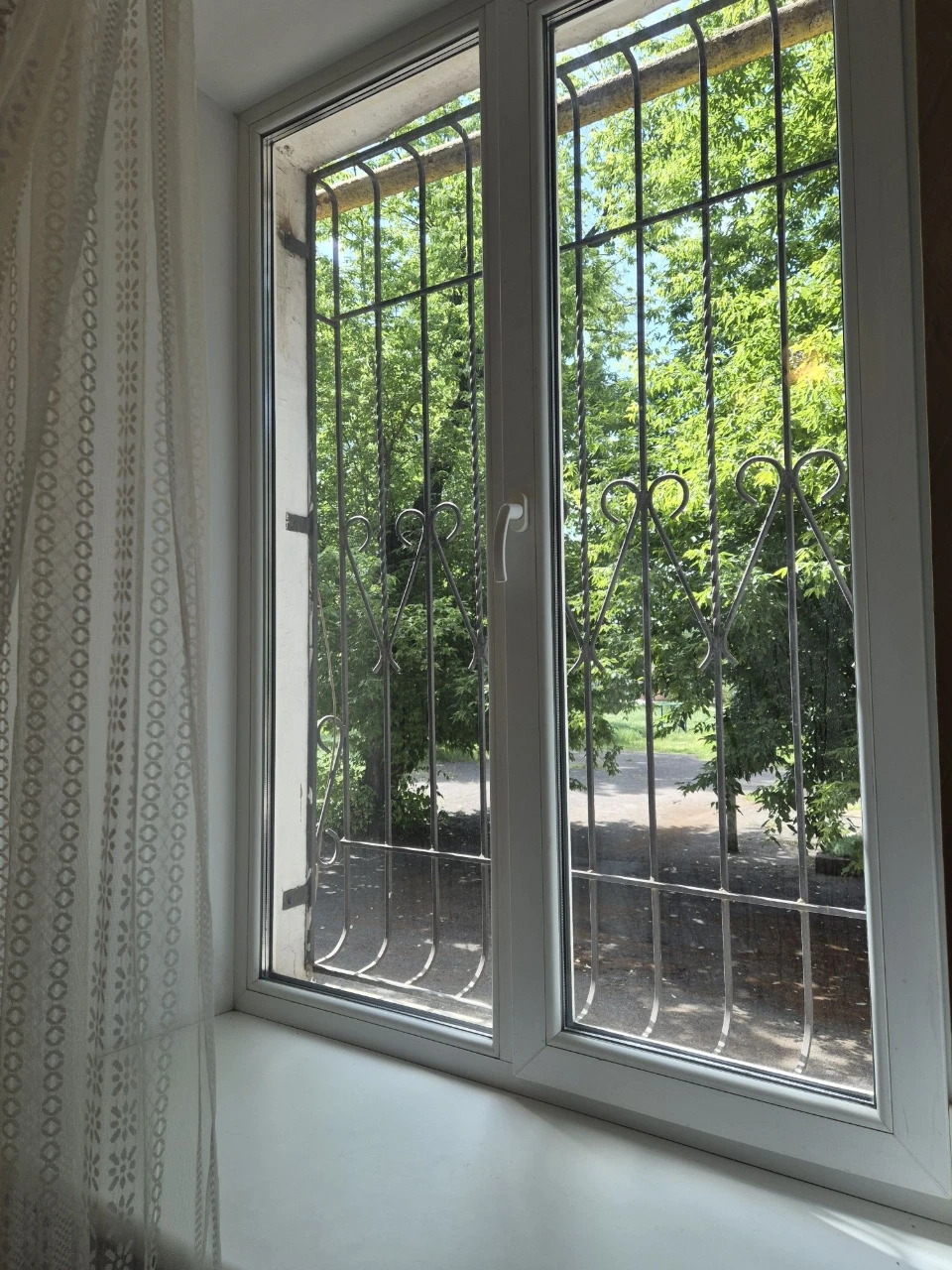 For Sale 2-room apartment on the 4th floor, street Southern 12, Yugok district