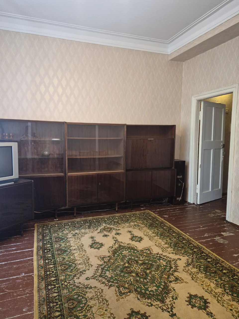 For Sale 2-room apartment on the 4th floor, street Southern 12, Yugok district