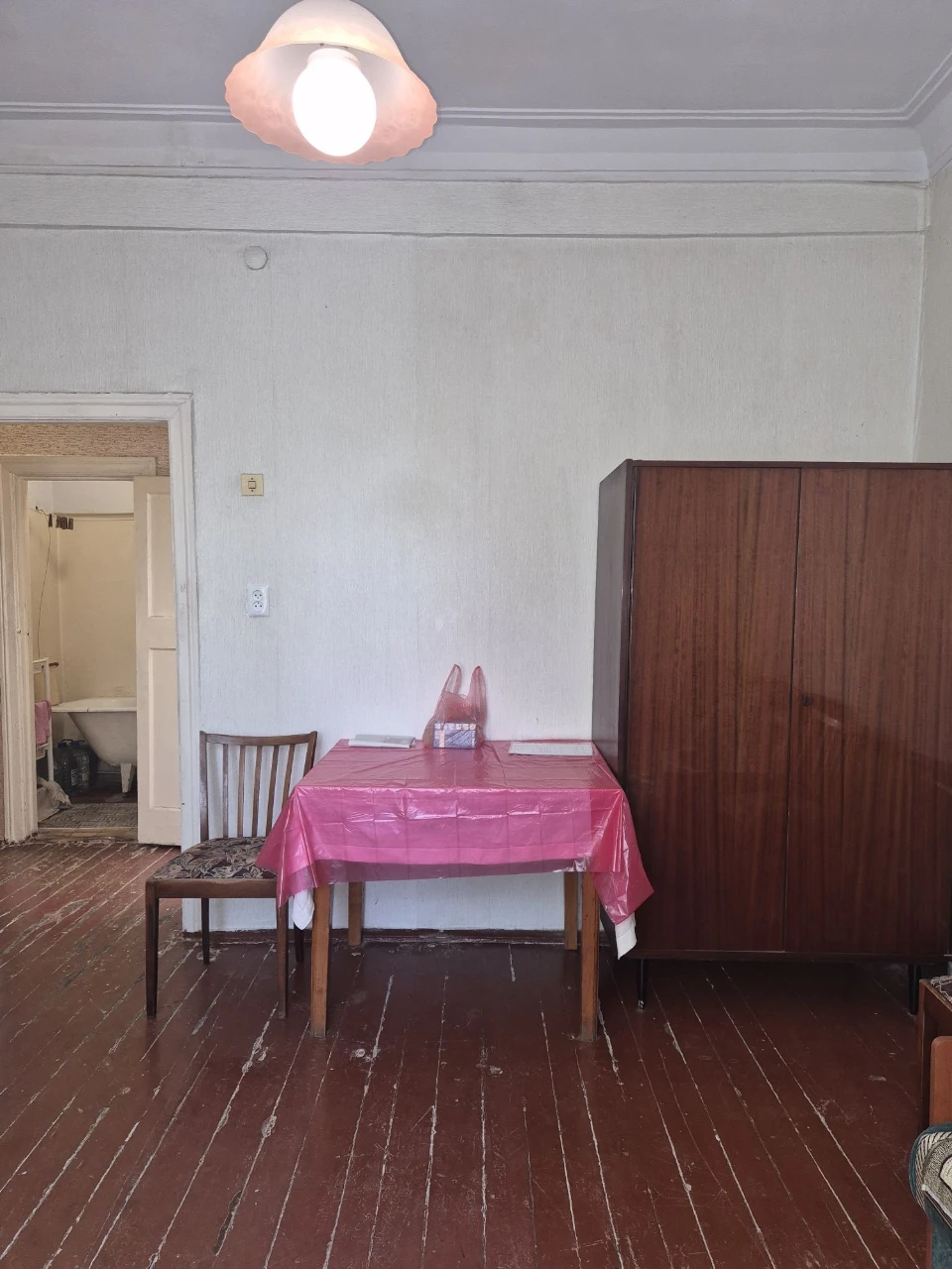 For Sale 2-room apartment on the 4th floor, street Southern 12, Yugok district