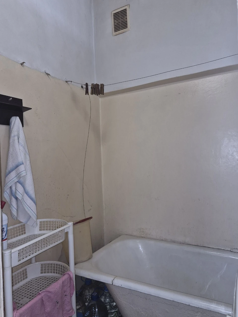 For Sale 2-room apartment on the 4th floor, street Southern 12, Yugok district
